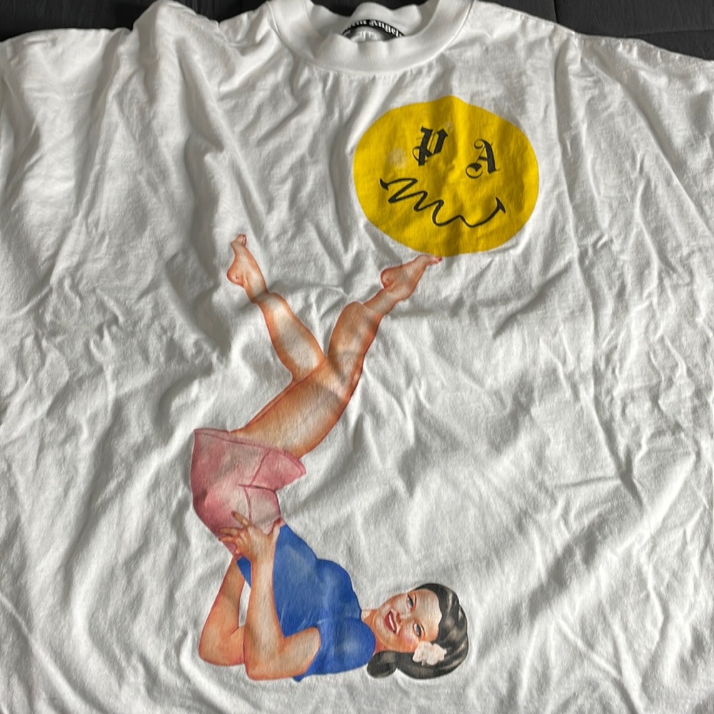 Palm angels graphic tee worn once. 10/10 condition size small